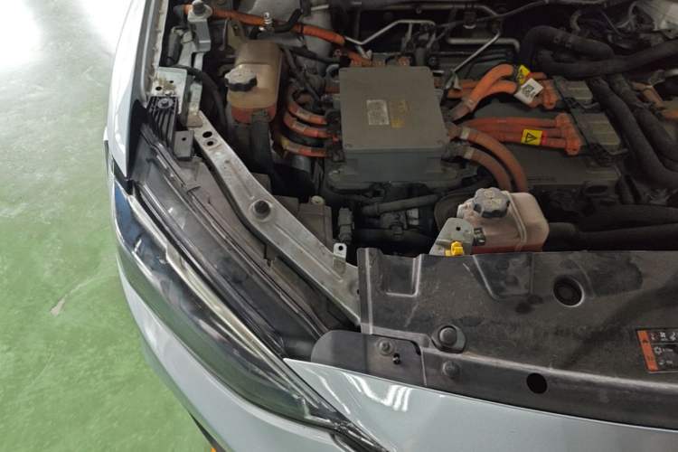 Used Chevrolet Menlo 2020 Starry Edition Engine Bay Right
