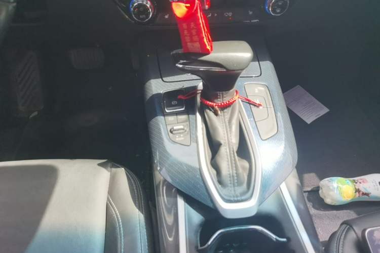Used Chevrolet Menlo 2020 Starry Edition Gear Lever