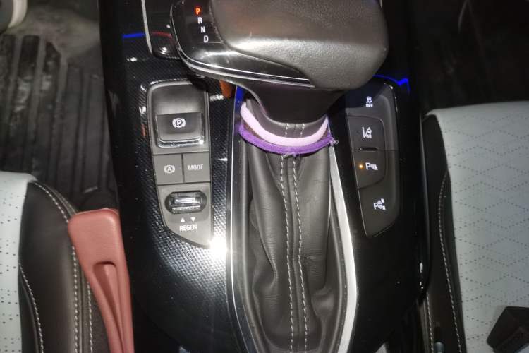 Used Chevrolet Menlo 2020 Starry Edition Gear Lever