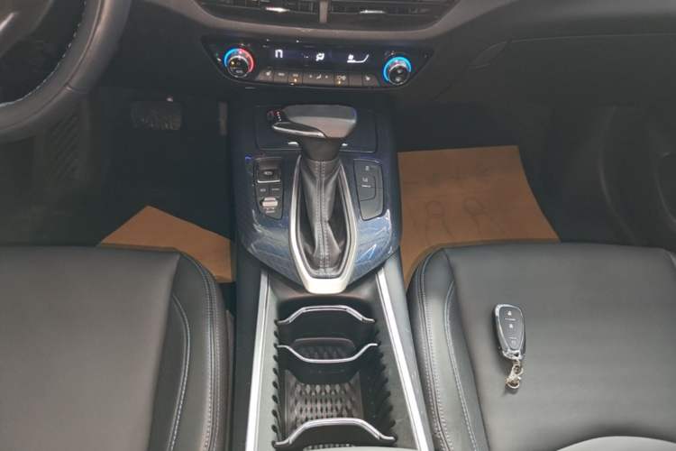 Used Chevrolet Menlo 2020 Starry Edition Gear Lever