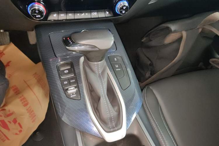 Used Chevrolet Menlo 2020 Starry Edition Gear Lever
