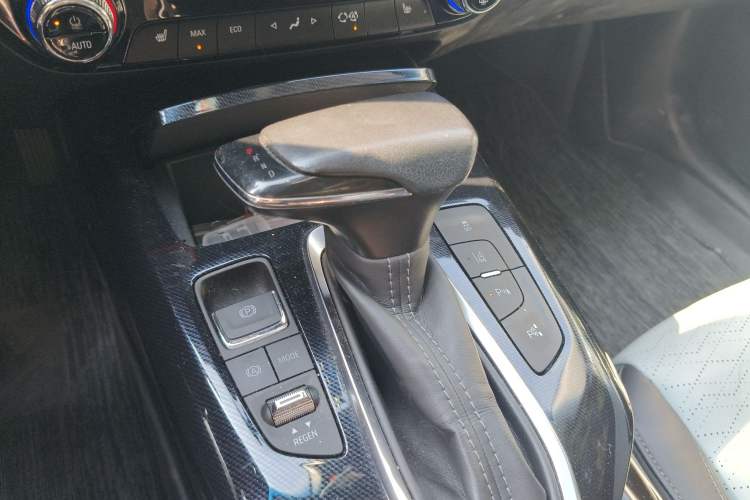 Used Chevrolet Menlo 2020 Starry Edition Gear Lever
