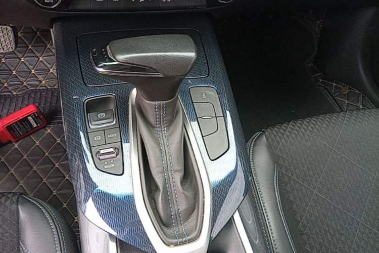 Used Chevrolet Menlo 2020 Starry Edition Gear Lever