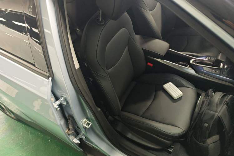 Used Chevrolet Menlo 2020 Starry Edition Right Front Seat