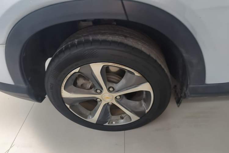 Used Chevrolet Menlo 2020 Starry Edition Right Rear Wheel Hub