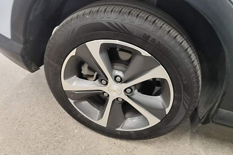 Used Chevrolet Menlo 2020 Starry Edition Right Rear Wheel Hub