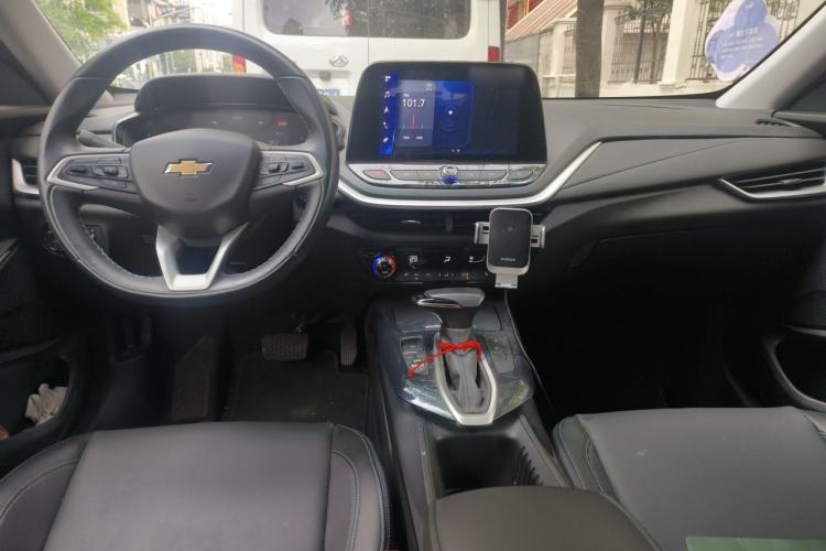 Used Chevrolet Menlo 2020 Starry Edition Center Console