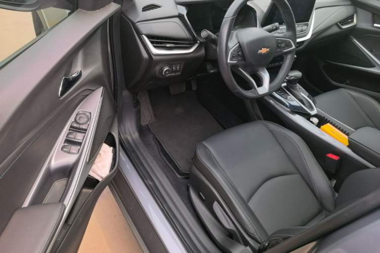 Used Chevrolet Menlo 2020 Starry Edition Driver Seat