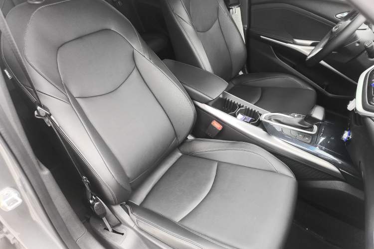 Used Chevrolet Menlo 2020 Starry Edition Right Front Seat
