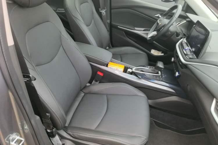 Used Chevrolet Menlo 2020 Starry Edition Right Front Seat