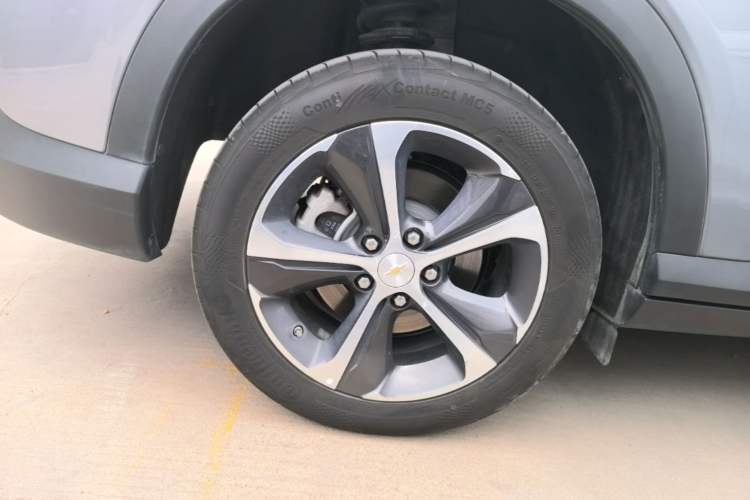 Used Chevrolet Menlo 2020 Starry Edition Right Rear Wheel Hub