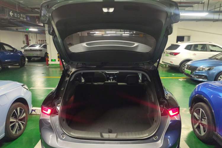 Used Chevrolet Menlo 2020 Starry Edition Trunk
