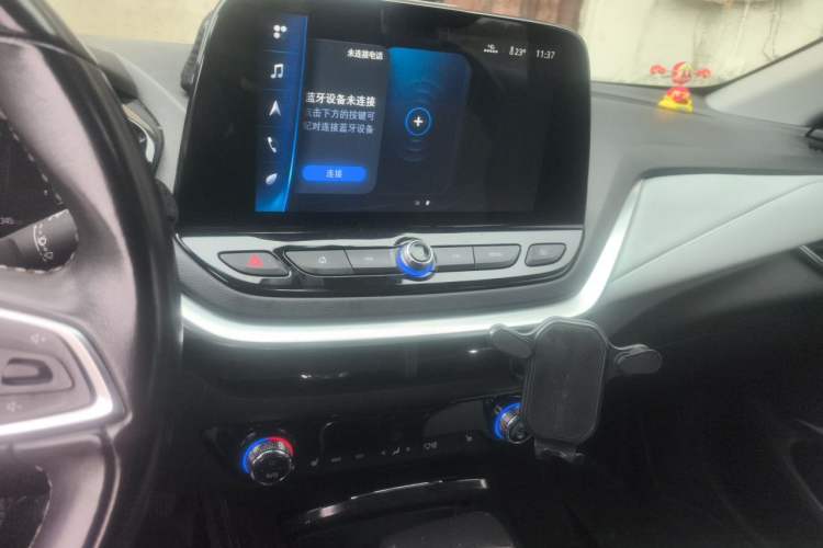 Used Chevrolet Menlo 2020 Starry Edition Audio And AC Panel