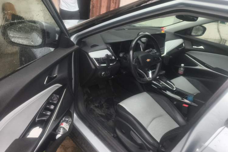 Used Chevrolet Menlo 2020 Starry Edition Driver Seat