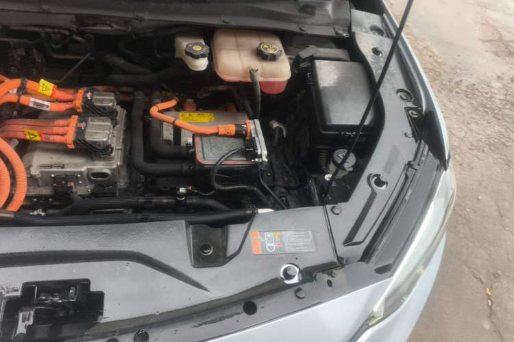 Used Chevrolet Menlo 2020 Starry Edition Engine Bay Left
