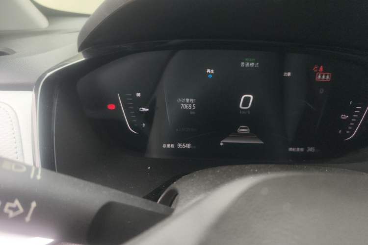 Used Chevrolet Menlo 2020 Starry Edition Odometer Close Up