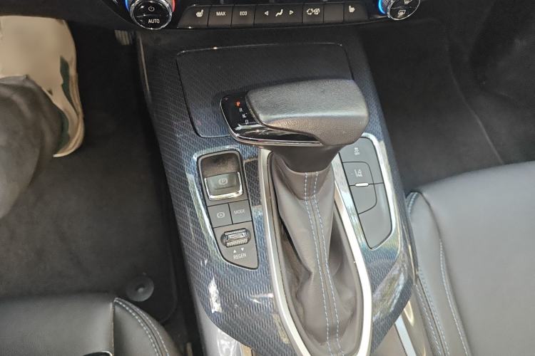 Used Chevrolet Menlo 2020 Starry Edition Gear Lever