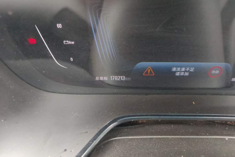 Used Chevrolet Menlo 2020 Starry Edition Odometer Close Up