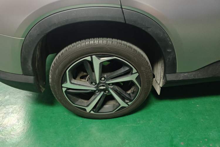 Used Chevrolet Menlo 2020 Star Edition Right Rear Wheel Hub