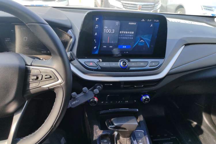 Used Chevrolet Menlo 2020 Starry Edition Audio And AC Panel