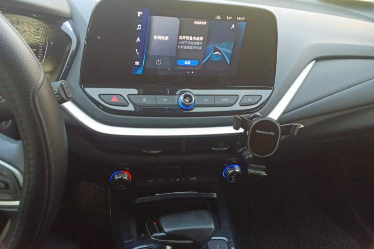 Used Chevrolet Menlo 2020 Starry Edition Audio And AC Panel