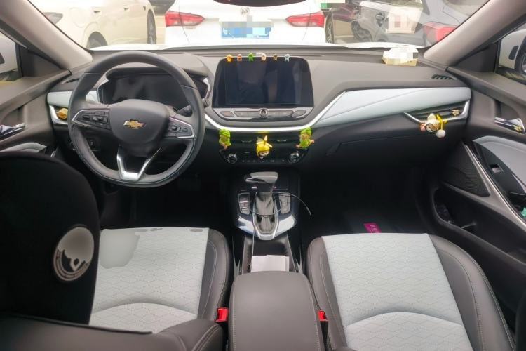 Used Chevrolet Menlo 2020 Starry Edition Center Console