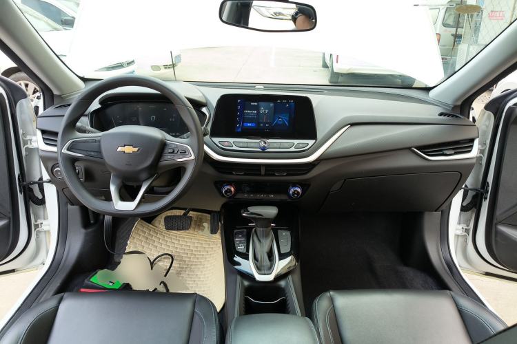 Used Chevrolet Menlo 2020 Star Edition Center Console