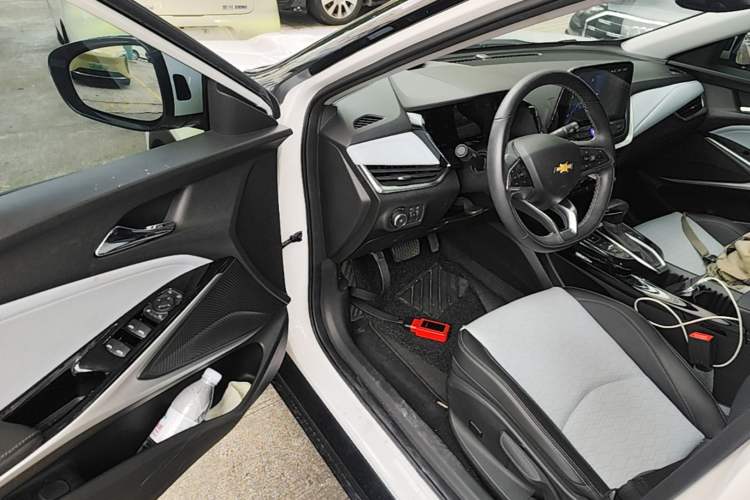 Used Chevrolet Menlo 2020 Starry Edition Driver Seat