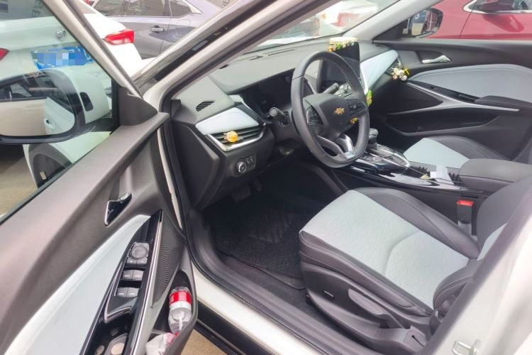 Used Chevrolet Menlo 2020 Starry Edition Driver Seat