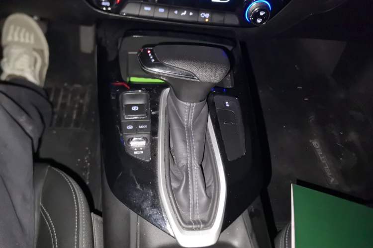 Used Chevrolet Menlo 2020 Star Edition Gear Lever
