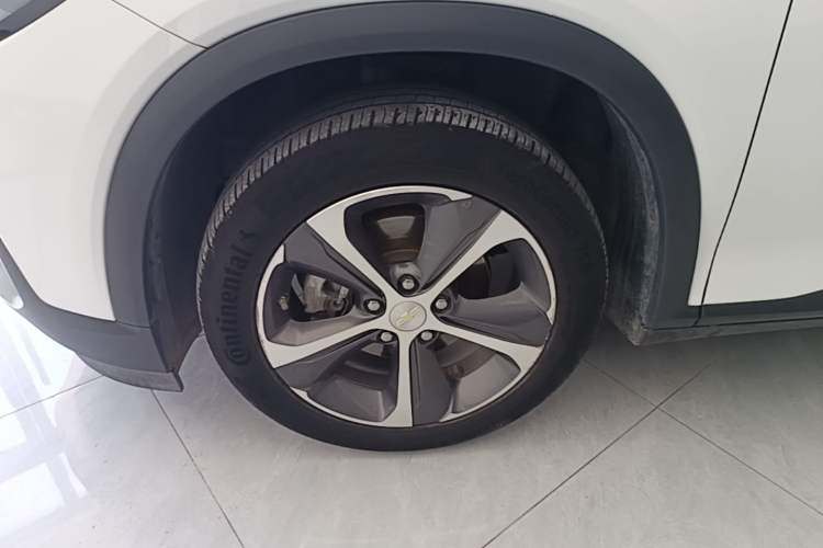 Used Chevrolet Menlo 2020 Starry Edition Left Front Wheel Hub