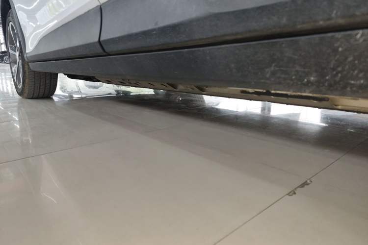 Used Chevrolet Menlo 2020 Starry Edition Left Side Sill