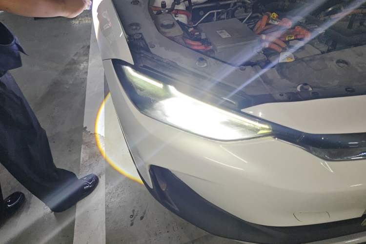 Used Chevrolet Menlo 2020 Starry Edition Right Front Headlight