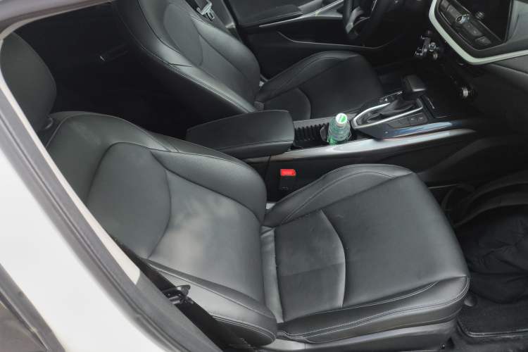 Used Chevrolet Menlo 2020 Starry Edition Right Front Seat