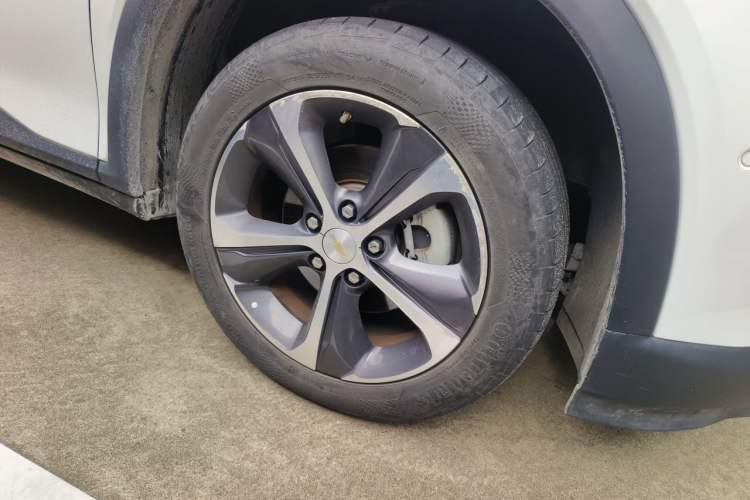 Used Chevrolet Menlo 2020 Starry Edition Right Front Wheel Hub