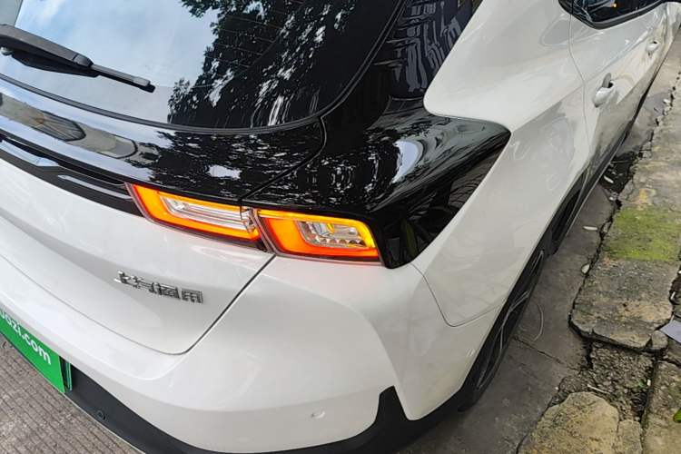 Used Chevrolet Menlo 2020 Starry Edition Right Rear Taillight