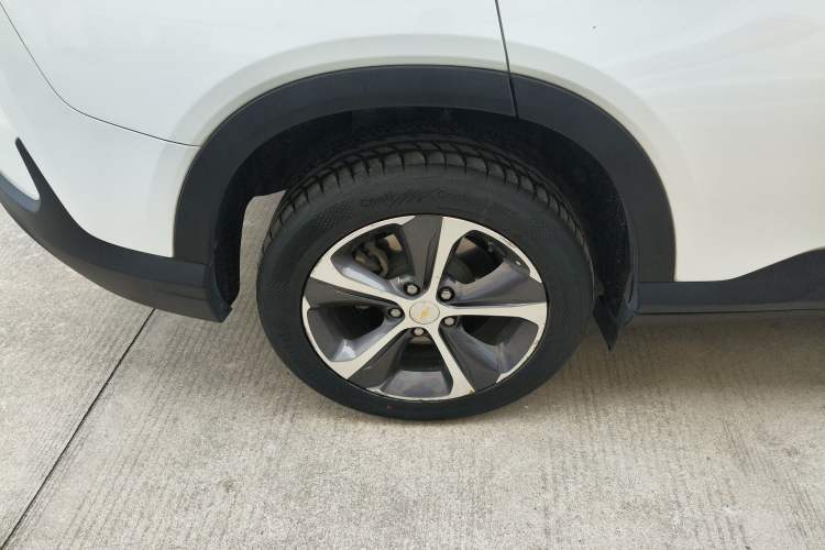 Used Chevrolet Menlo 2020 Star Edition Right Rear Wheel Hub