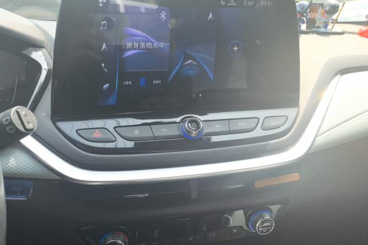 Used Chevrolet Menlo 2021 Starry Edition Audio And AC Panel