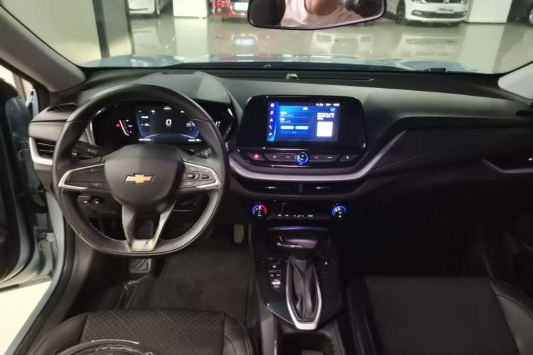 Used Chevrolet Menlo 2021 Star Galaxy Edition Center Console