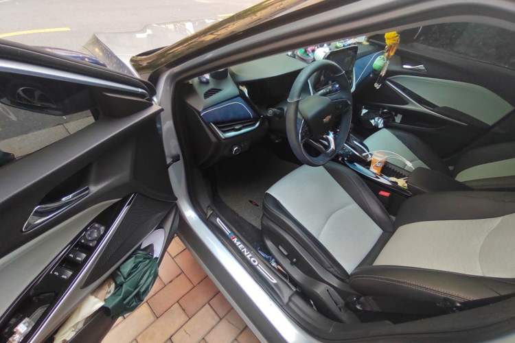 Used Chevrolet Menlo 2021 Mickey Magic Space Edition Driver Seat