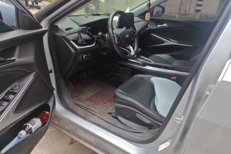 Used Chevrolet Menlo 2021 Starry Edition Driver Seat