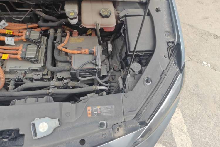 Used Chevrolet Menlo 2021 Starry Edition Engine Bay Left