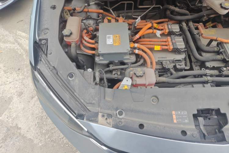 Used Chevrolet Menlo 2021 Starry Edition Engine Bay Right