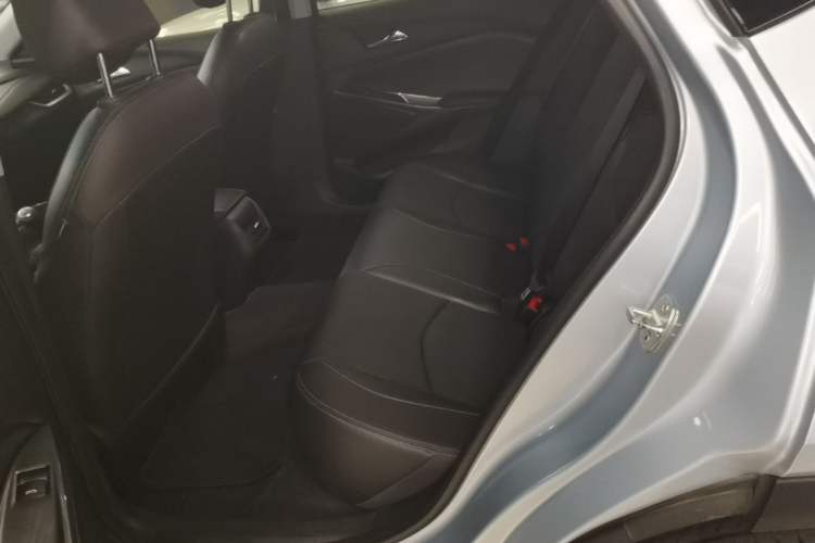 Used Chevrolet Menlo 2021 Star Galaxy Edition Left Rear Seat