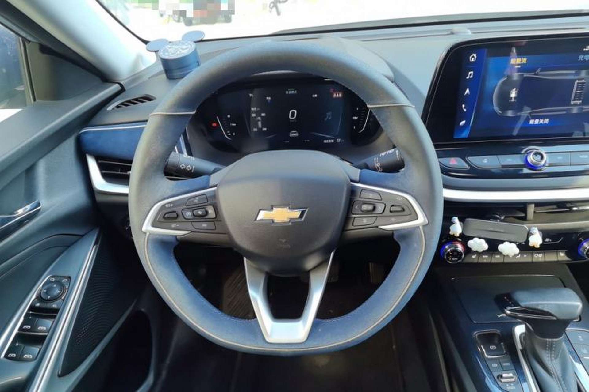 Used Chevrolet Menlo 2021 Mickey Magic Nebula Edition Steering Wheel