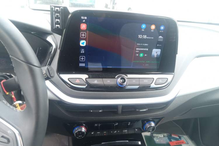 Used Chevrolet Menlo 2021 Starry Edition Audio And AC Panel