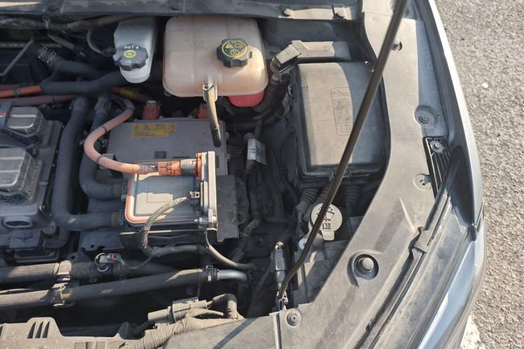 Used Chevrolet Menlo 2021 Starry Edition Engine Bay Left