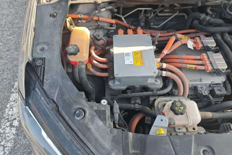 Used Chevrolet Menlo 2021 Starry Edition Engine Bay Right