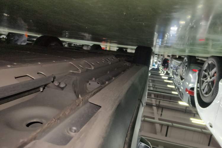 Used Chevrolet Menlo 2021 Starry Edition Left Side Sill