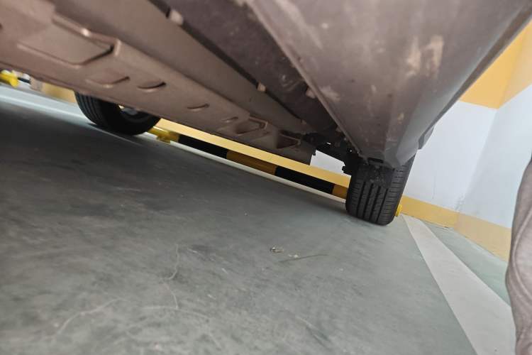 Used Chevrolet Menlo 2021 Starry Edition Left Side Sill